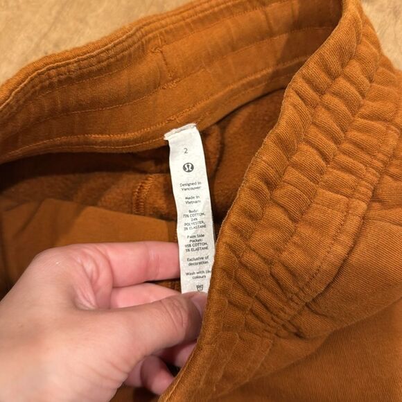 Lululemon Loungeful High-Rise Short 4" - Picture 4 of 4